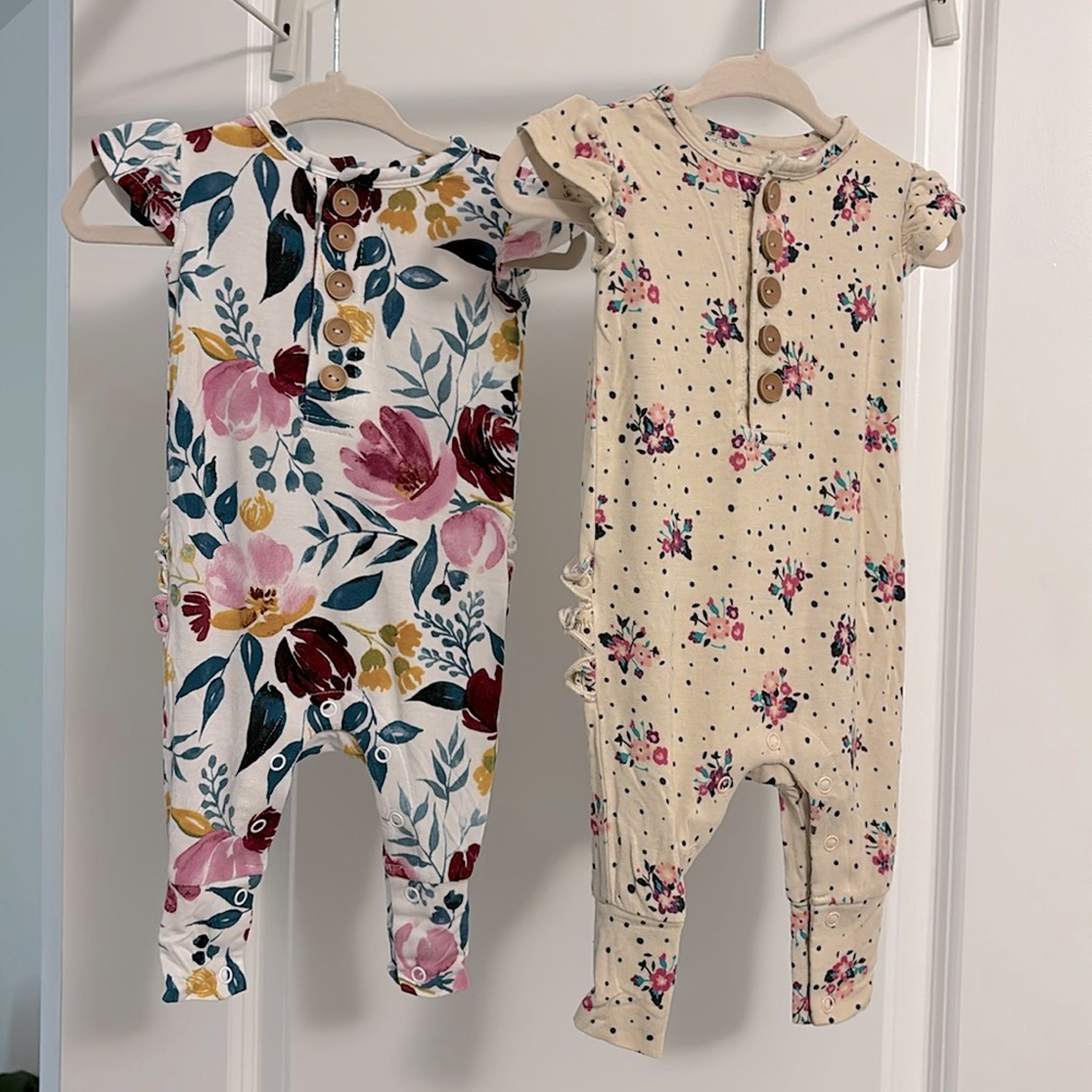 Posh Peanut short sleeve bamboo rompers Newborn set of 2